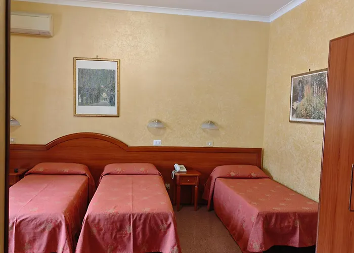 Milo Otel 3*