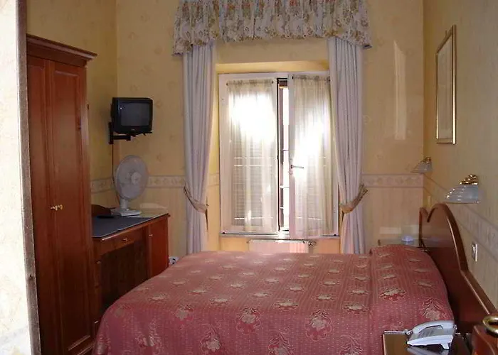 Milo Otel 3*